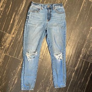 No Boundaries High Rise Boyfriend Fit Jeans